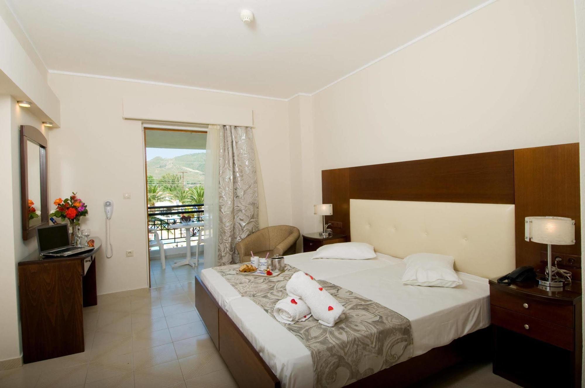 Kalamákion Golden Sun Resort - Adults Only מראה חיצוני תמונה